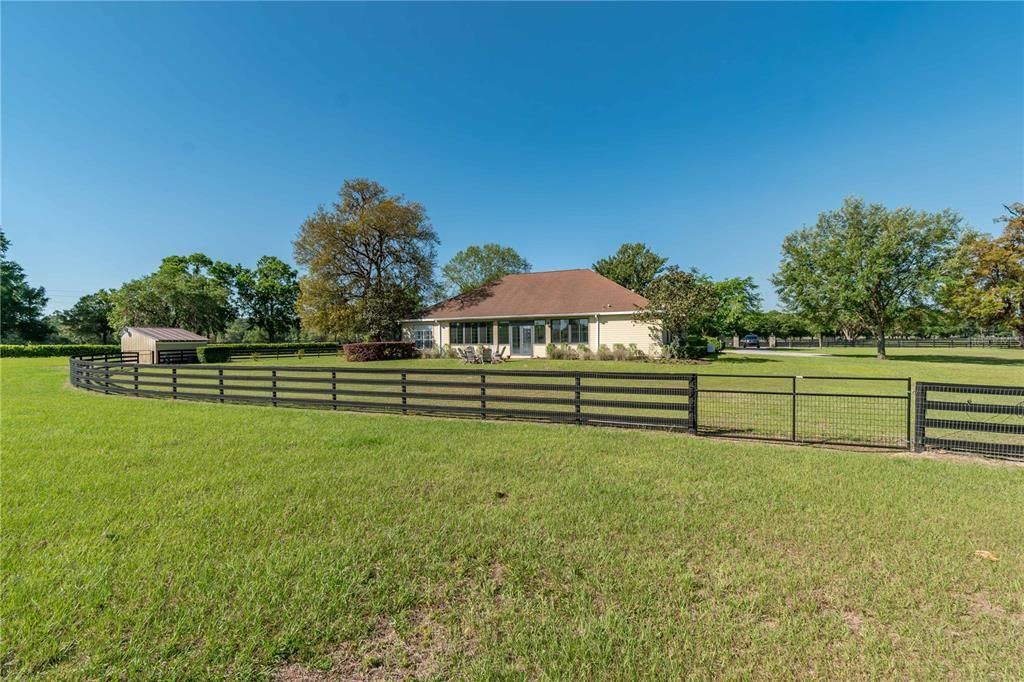 待售: $899,999 (3 贝兹, 3 浴室, 2835 平方英尺)