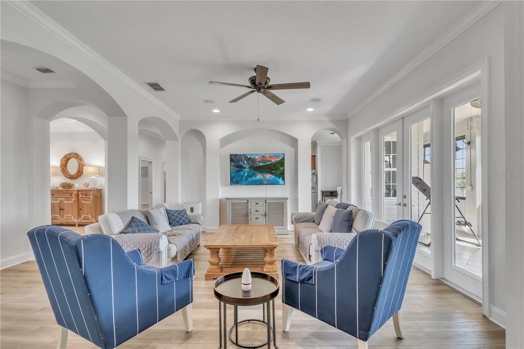 待售: $899,999 (3 贝兹, 3 浴室, 2835 平方英尺)