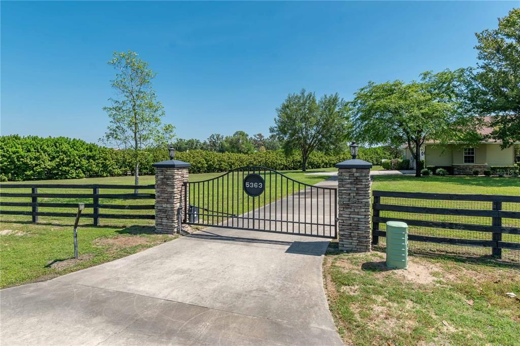 待售: $899,999 (3 贝兹, 3 浴室, 2835 平方英尺)