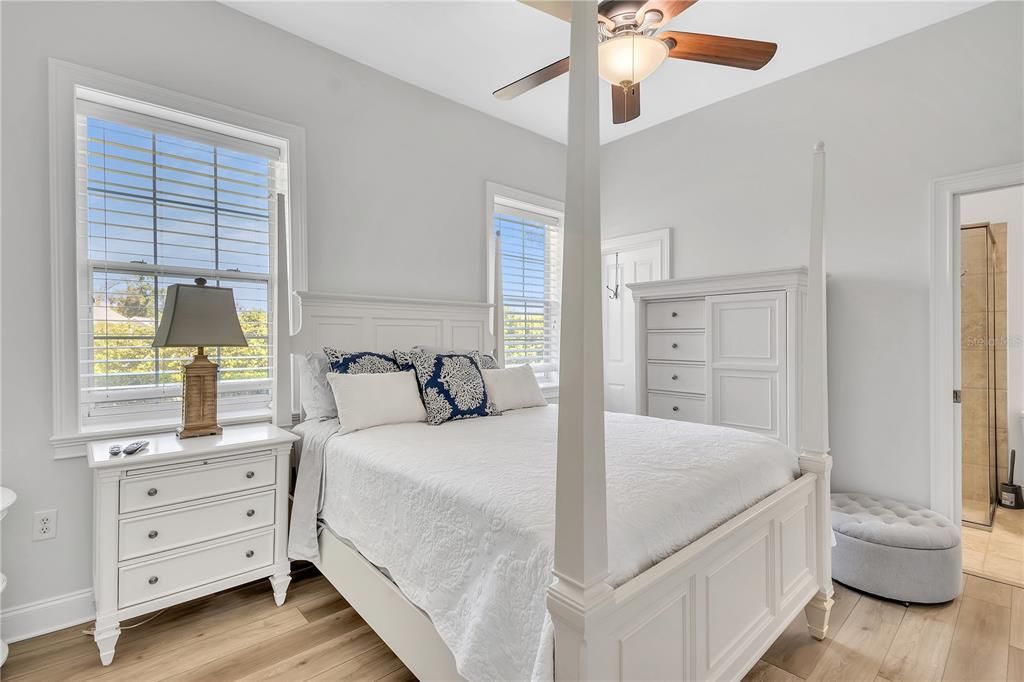 待售: $899,999 (3 贝兹, 3 浴室, 2835 平方英尺)