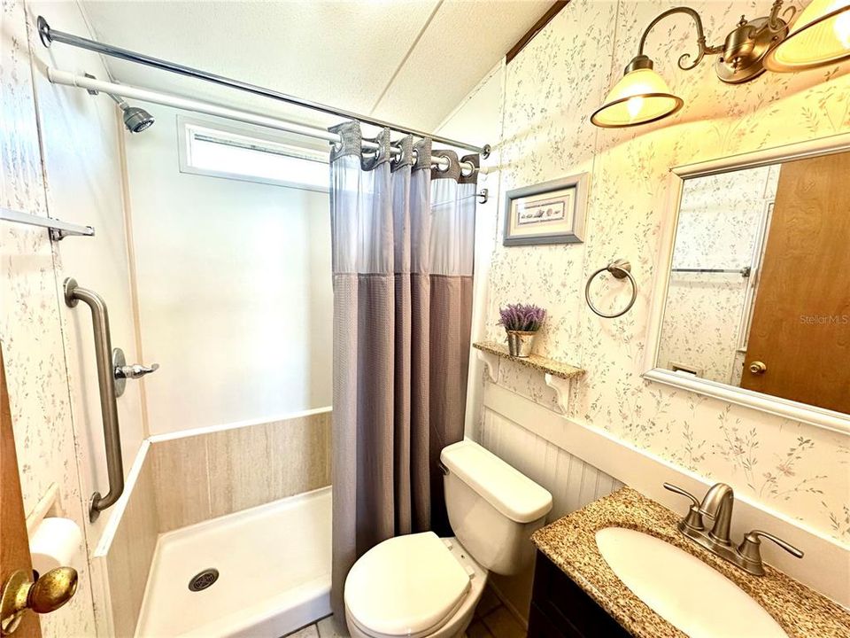 For Sale: $87,000 (1 beds, 1 baths, 360 Square Feet)