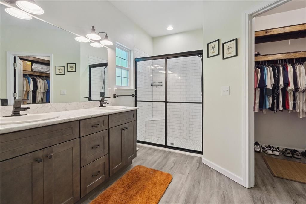 Activo con contrato: $344,000 (3 camas, 2 baños, 1740 Pies cuadrados)