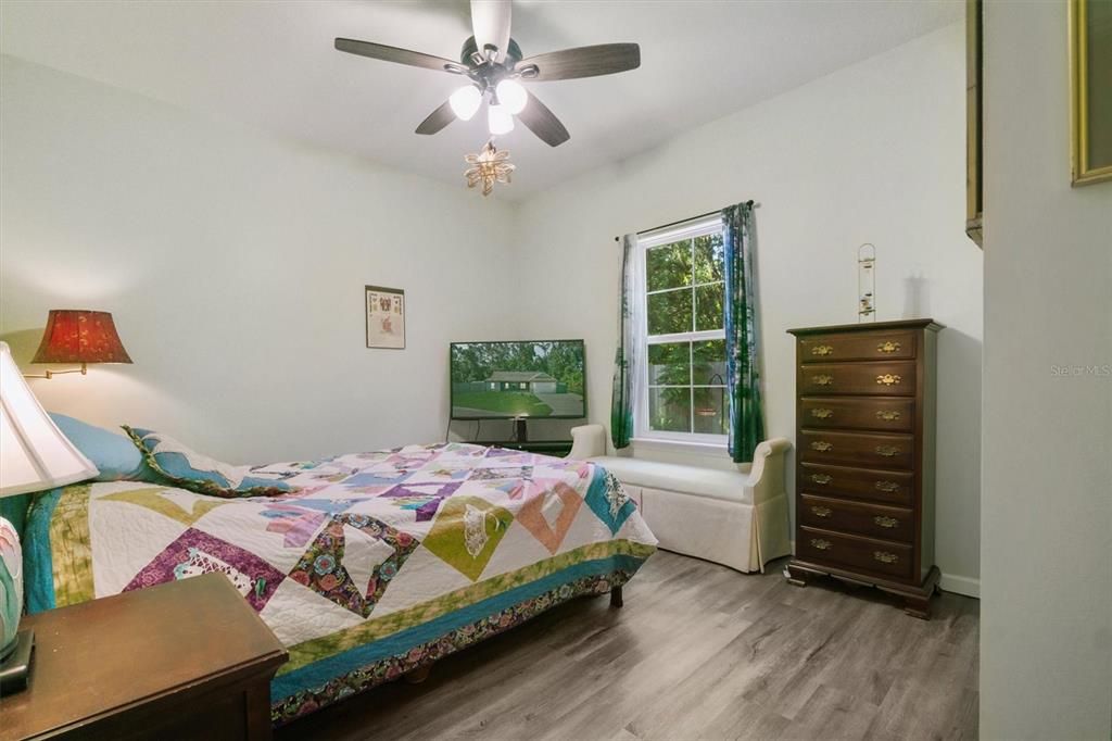 Activo con contrato: $344,000 (3 camas, 2 baños, 1740 Pies cuadrados)