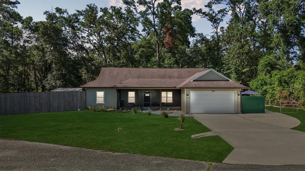 Activo con contrato: $344,000 (3 camas, 2 baños, 1740 Pies cuadrados)