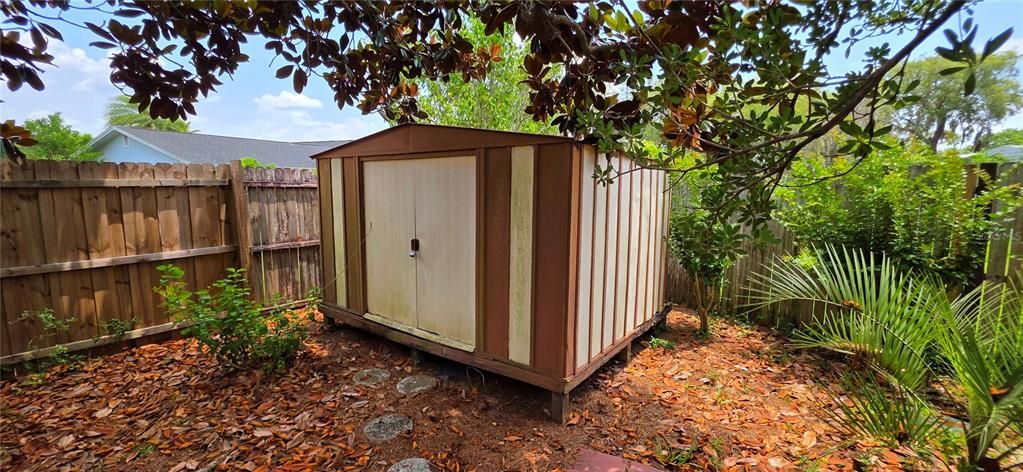 待售: $282,000 (4 贝兹, 2 浴室, 1927 平方英尺)