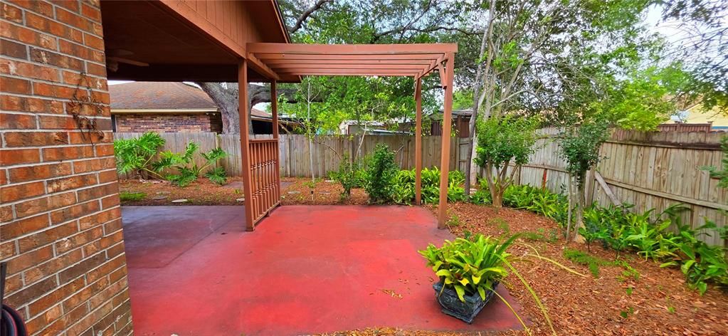 待售: $282,000 (4 贝兹, 2 浴室, 1927 平方英尺)