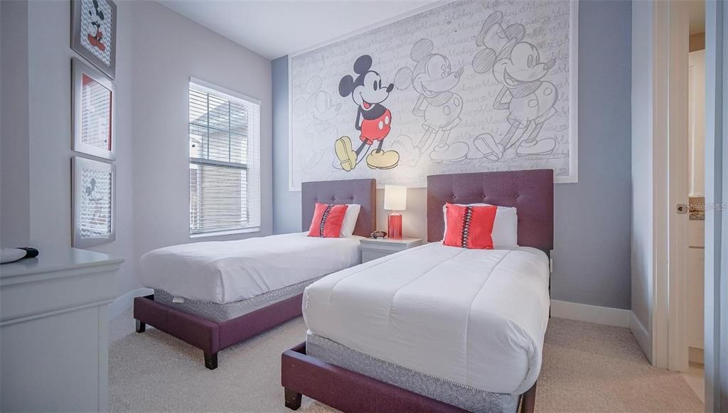 For Sale: $489,900 (4 beds, 4 baths, 1804 Square Feet)