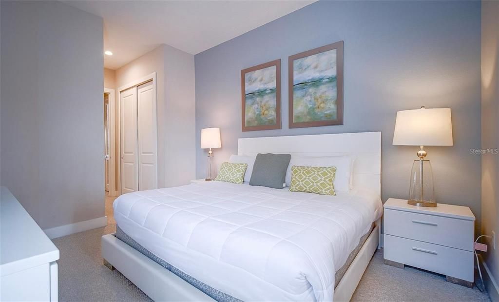 For Sale: $489,900 (4 beds, 4 baths, 1804 Square Feet)