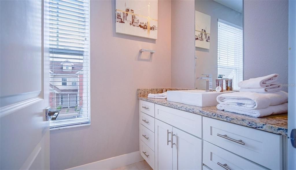 For Sale: $489,900 (4 beds, 4 baths, 1804 Square Feet)