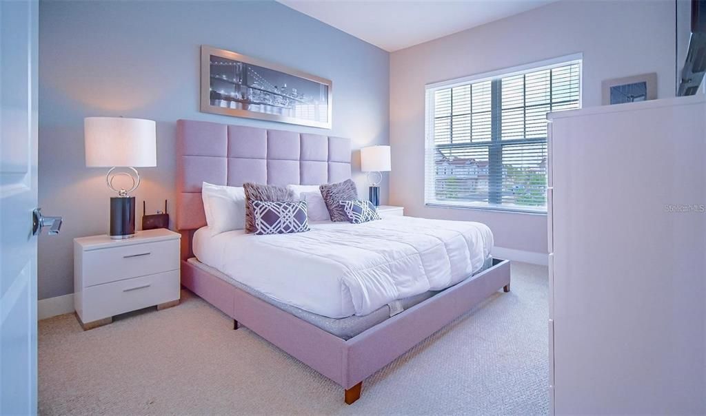 For Sale: $489,900 (4 beds, 4 baths, 1804 Square Feet)