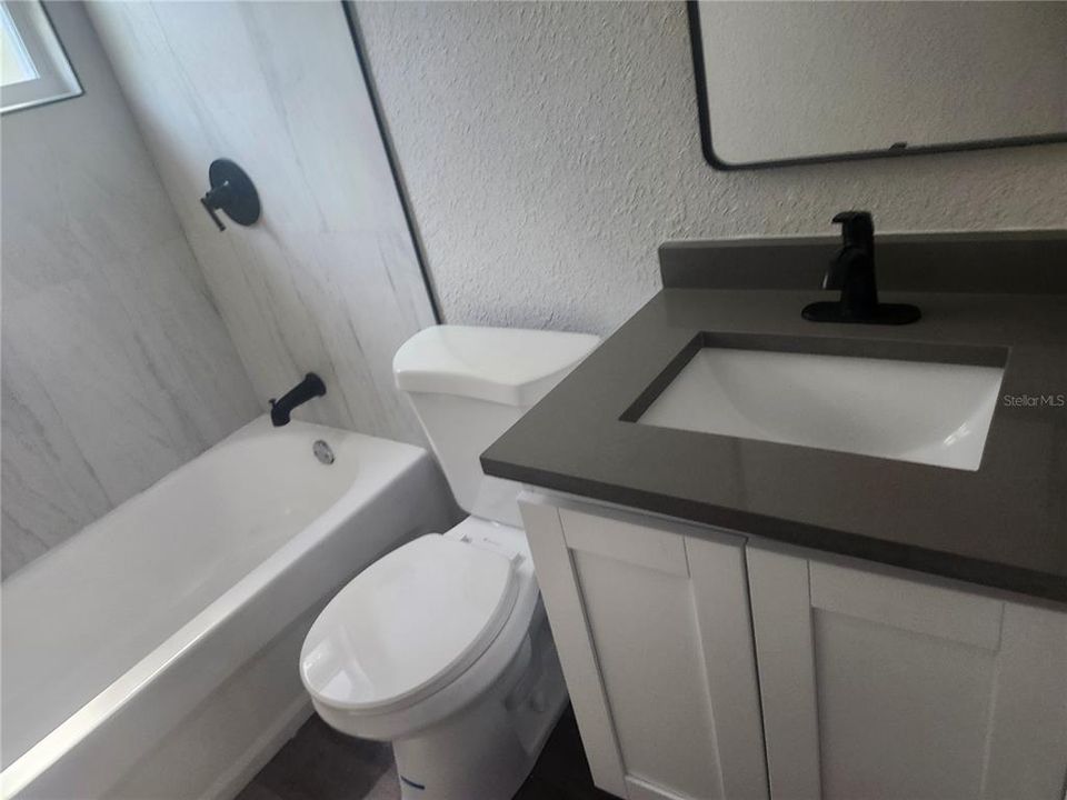 For Sale: $265,000 (3 beds, 1 baths, 816 Square Feet)