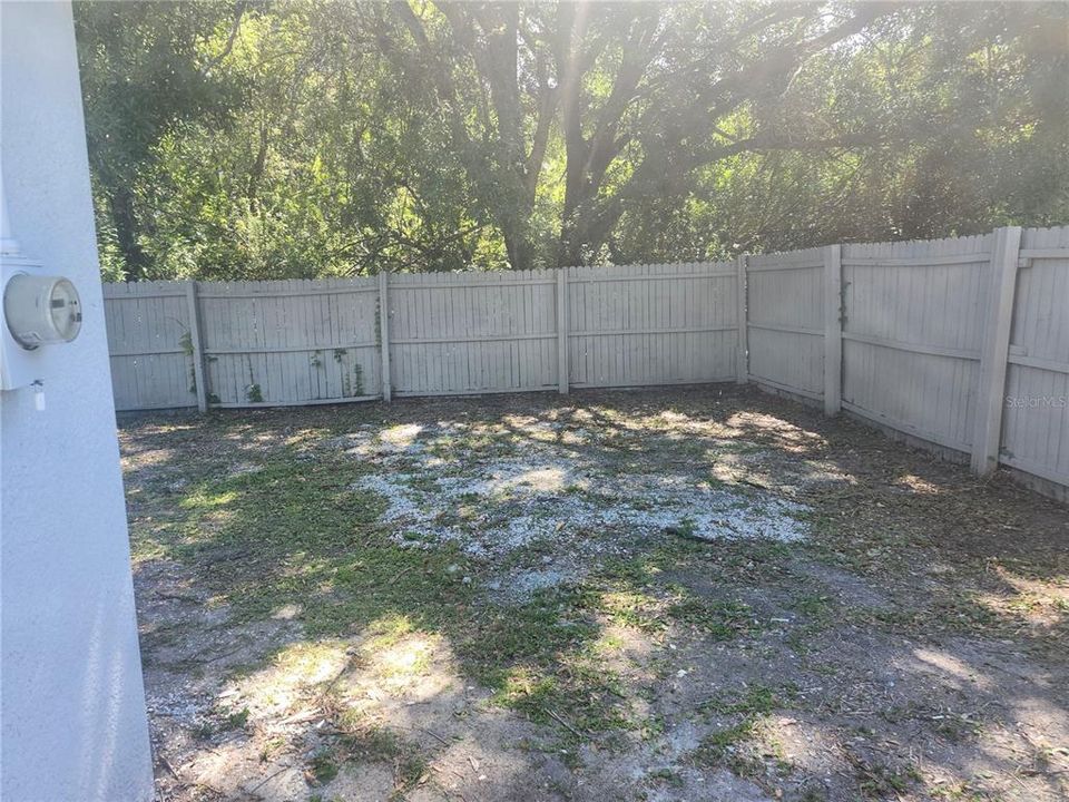 For Sale: $265,000 (3 beds, 1 baths, 816 Square Feet)