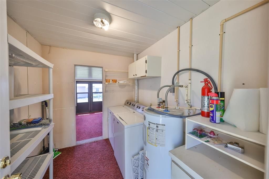 Active With Contract: $145,900 (2 beds, 2 baths, 1100 Square Feet)