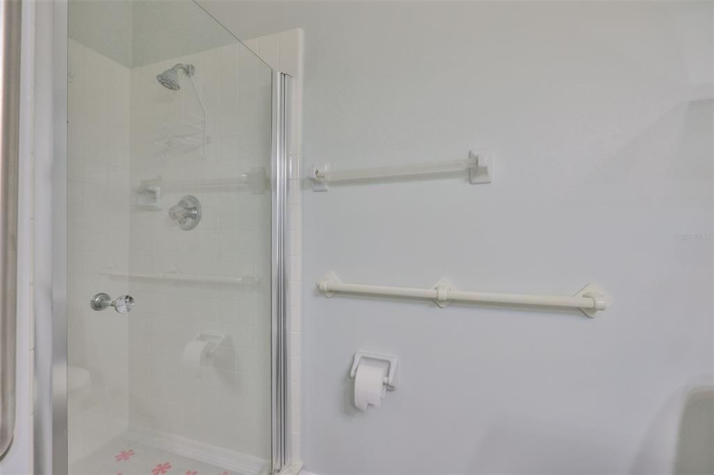 Active With Contract: $145,900 (2 beds, 2 baths, 1100 Square Feet)