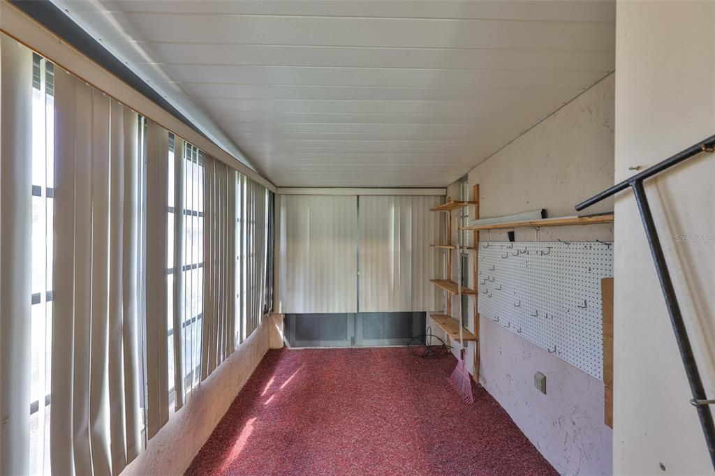 Active With Contract: $145,900 (2 beds, 2 baths, 1100 Square Feet)