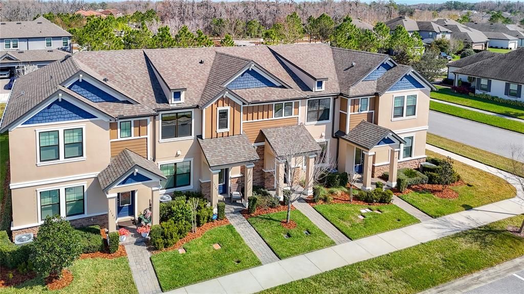 Recently Sold: $425,000 (3 beds, 2 baths, 1713 Square Feet)