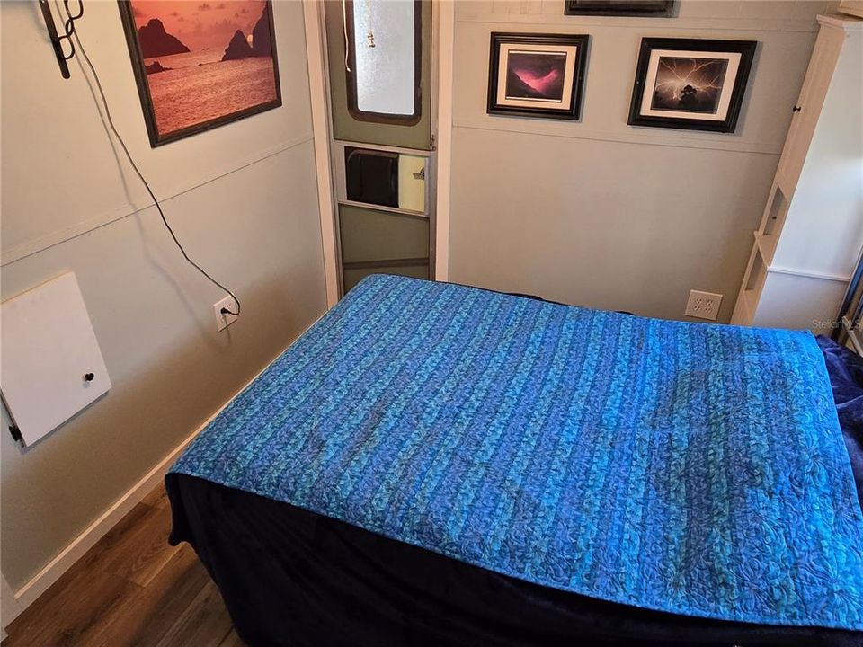 На продажу: $199,000 (1 спален, 1 ванн, 376 Квадратных фут)