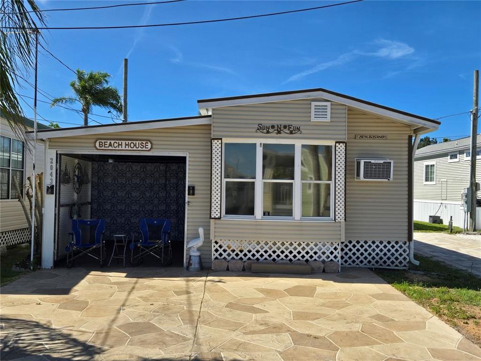 На продажу: $199,000 (1 спален, 1 ванн, 376 Квадратных фут)