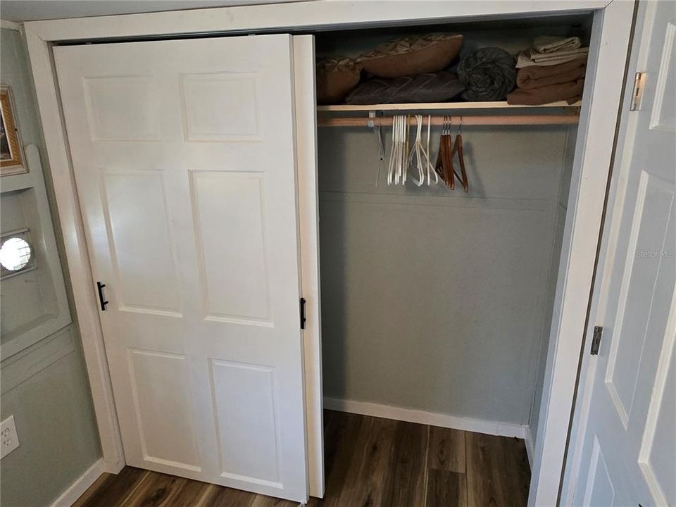 На продажу: $199,000 (1 спален, 1 ванн, 376 Квадратных фут)