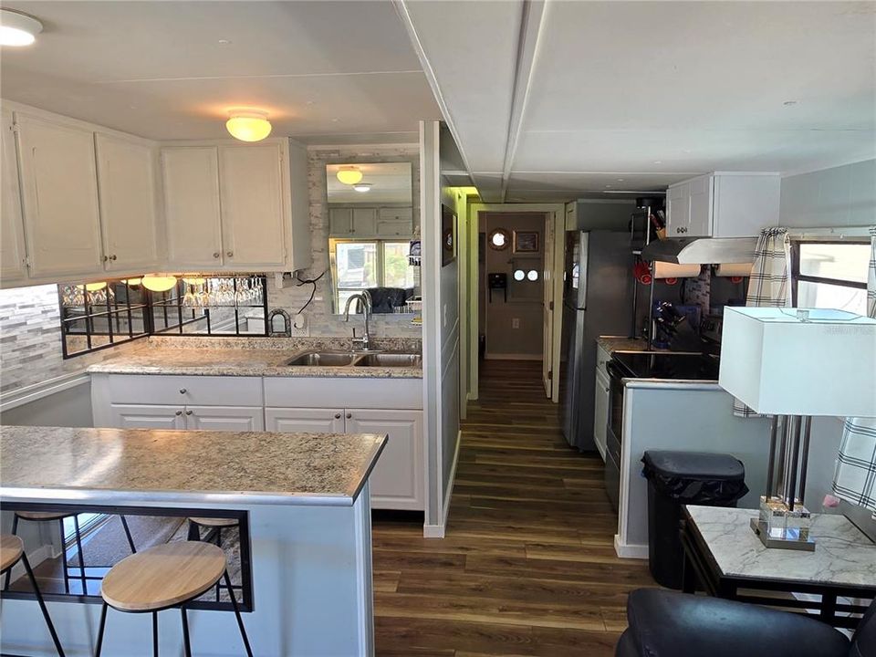 На продажу: $199,000 (1 спален, 1 ванн, 376 Квадратных фут)