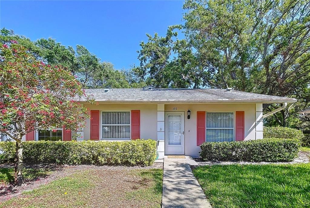 Recently Sold: $208,000 (2 beds, 2 baths, 1044 Square Feet)