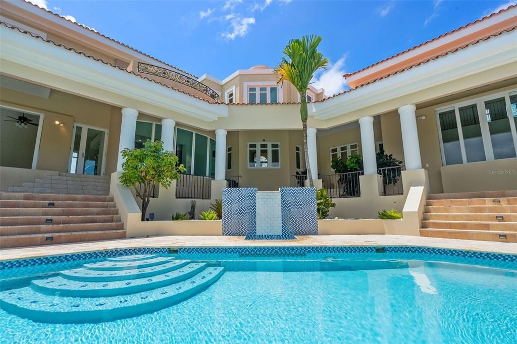 For Sale: $3,200,000 (5 beds, 3 baths, 6000 Square Feet)