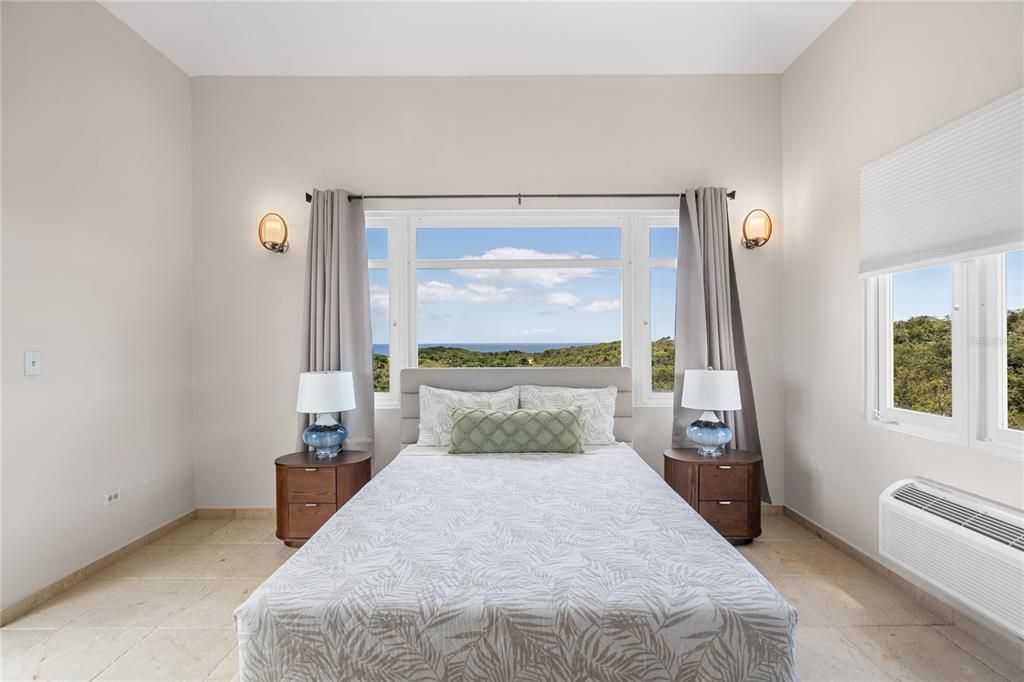 For Sale: $3,200,000 (5 beds, 3 baths, 6000 Square Feet)