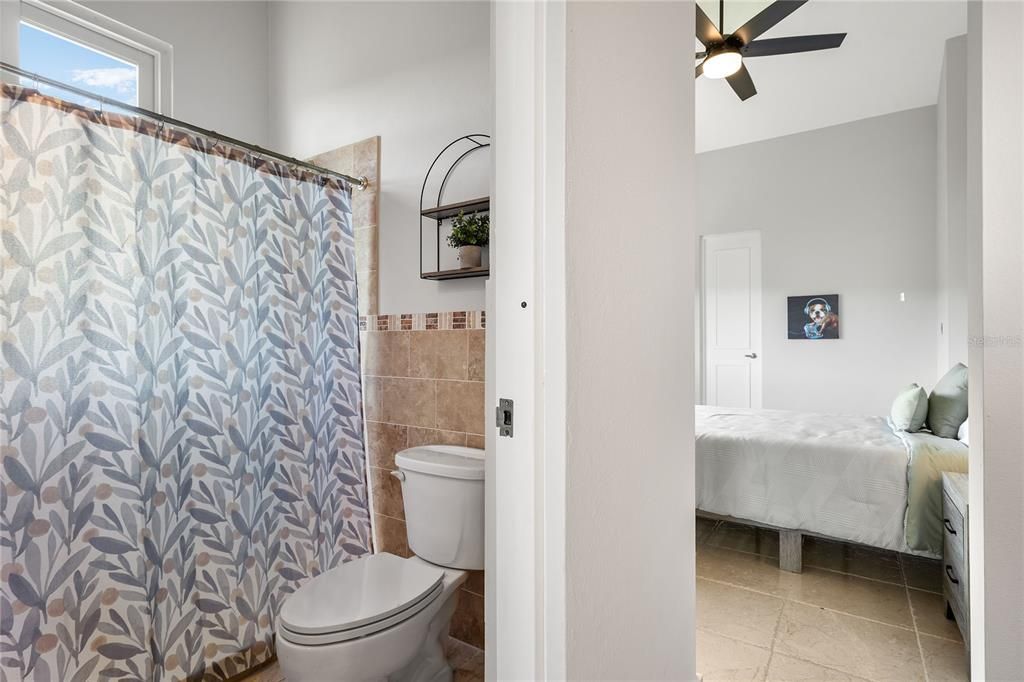 For Sale: $3,200,000 (5 beds, 3 baths, 6000 Square Feet)