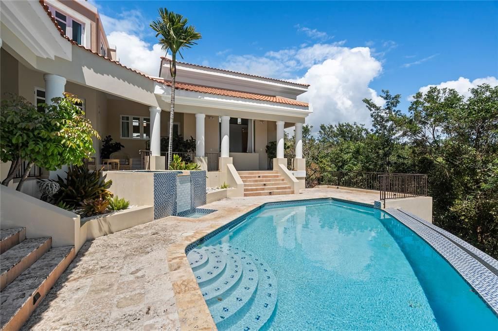 For Sale: $3,200,000 (5 beds, 3 baths, 6000 Square Feet)