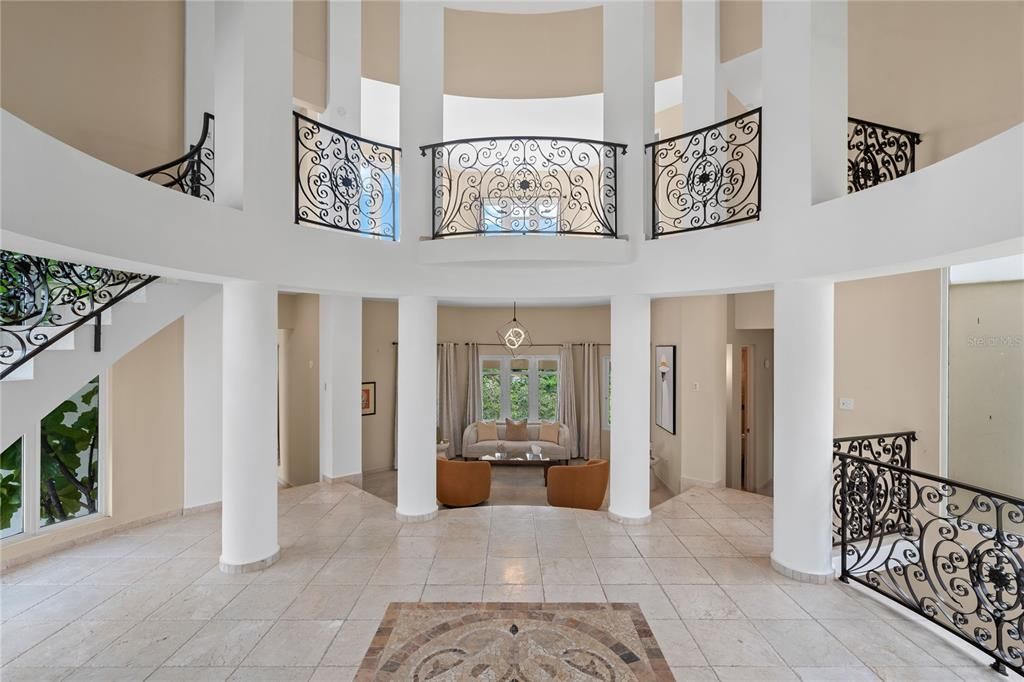 For Sale: $3,200,000 (5 beds, 3 baths, 6000 Square Feet)