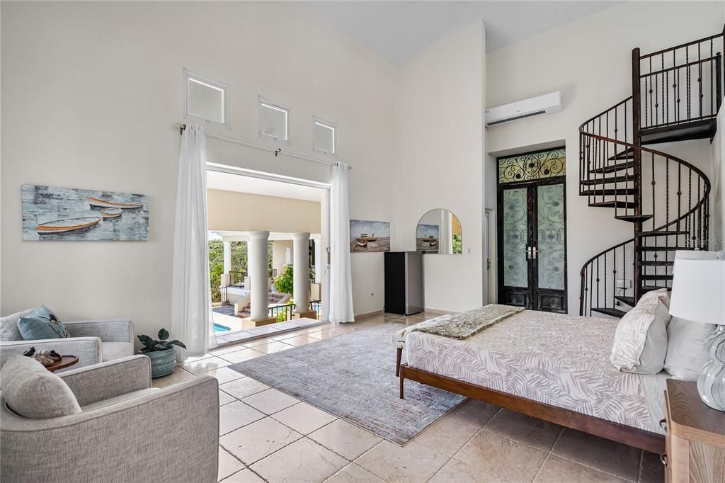 For Sale: $3,200,000 (5 beds, 3 baths, 6000 Square Feet)