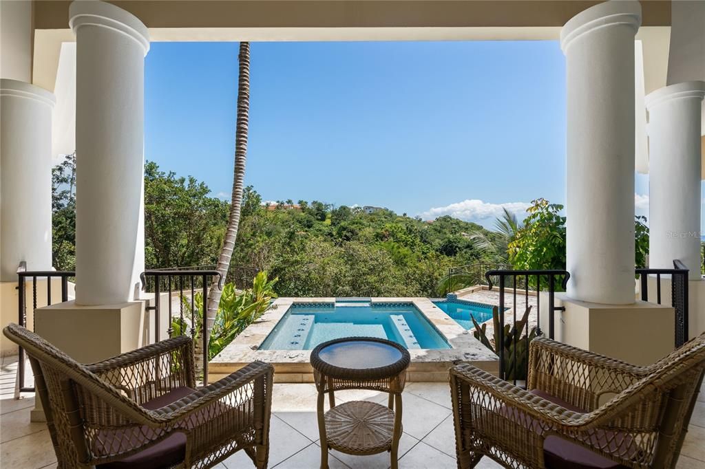 For Sale: $3,200,000 (5 beds, 3 baths, 6000 Square Feet)