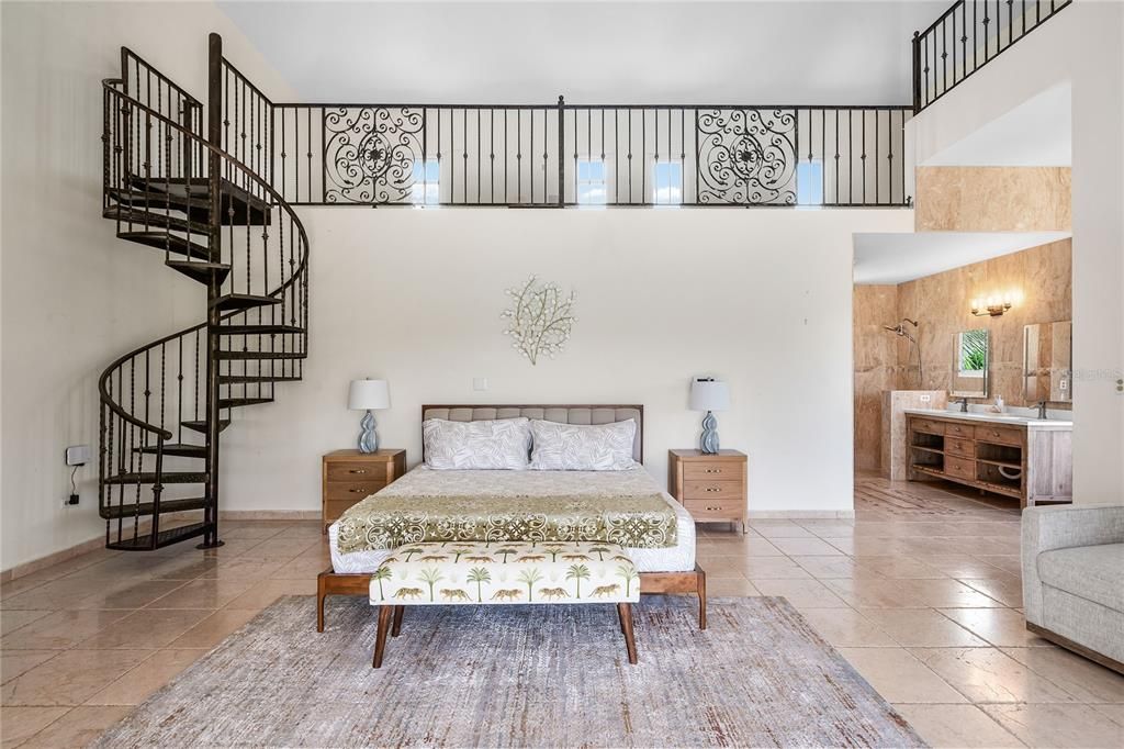 For Sale: $3,200,000 (5 beds, 3 baths, 6000 Square Feet)