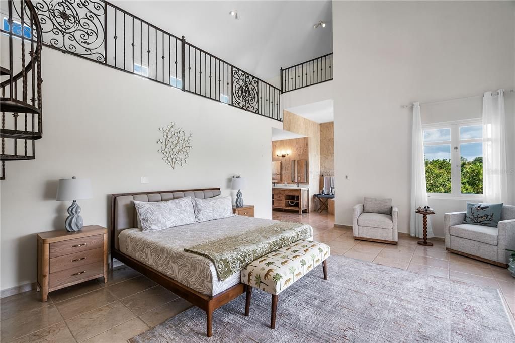 For Sale: $3,200,000 (5 beds, 3 baths, 6000 Square Feet)