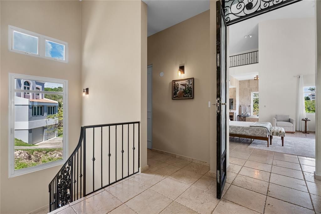 For Sale: $3,200,000 (5 beds, 3 baths, 6000 Square Feet)