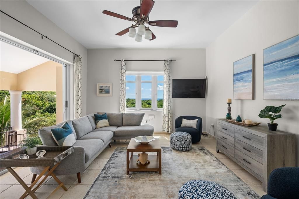 For Sale: $3,200,000 (5 beds, 3 baths, 6000 Square Feet)