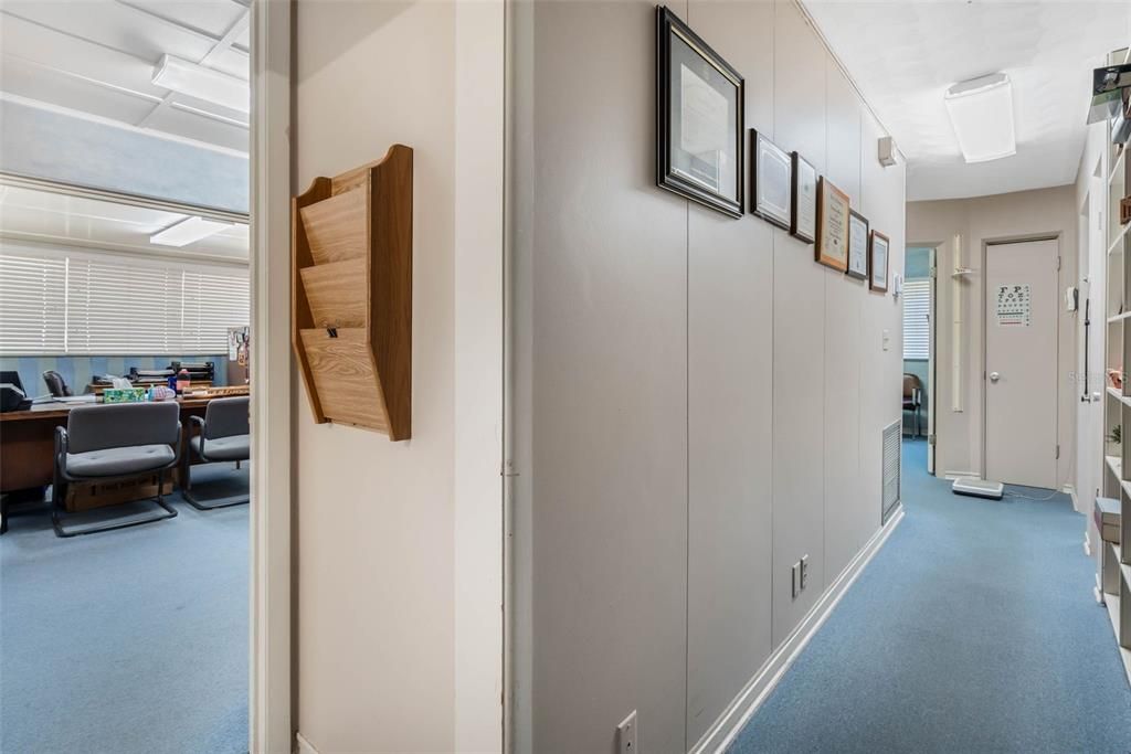 Под контрактом: $699,900 (0 спален, 0 ванн, 1192 Квадратных фут)