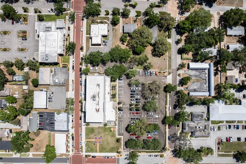 Под контрактом: $699,900 (0 спален, 0 ванн, 1192 Квадратных фут)