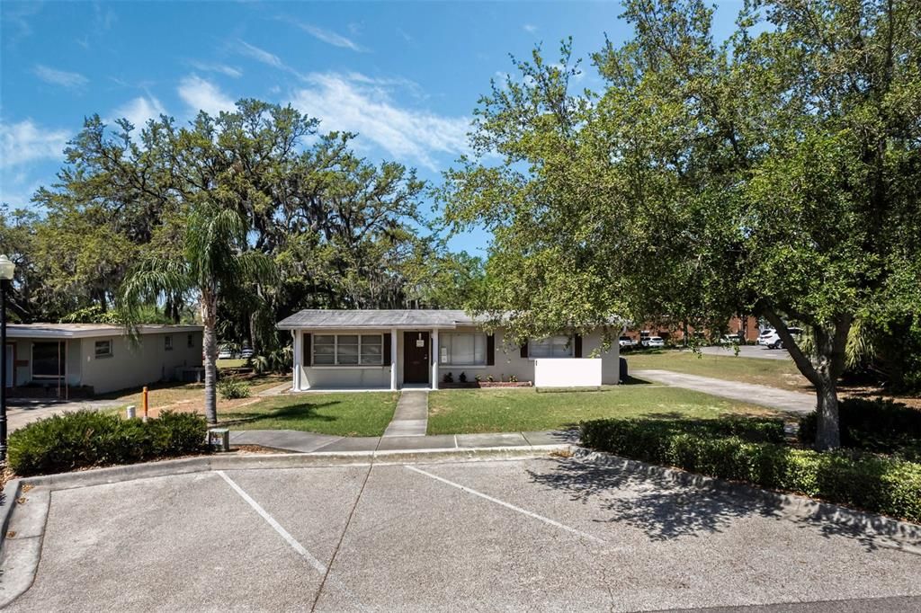 Под контрактом: $699,900 (0 спален, 0 ванн, 1192 Квадратных фут)