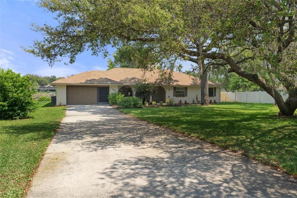 Recently Sold: $355,000 (3 beds, 2 baths, 2108 Square Feet)