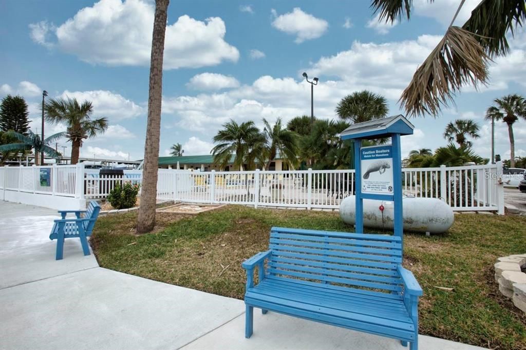 For Sale: $339,900 (3 beds, 2 baths, 1400 Square Feet)