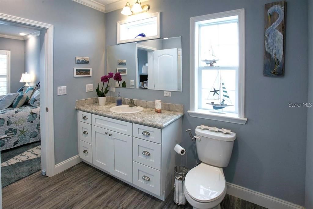 For Sale: $339,900 (3 beds, 2 baths, 1400 Square Feet)