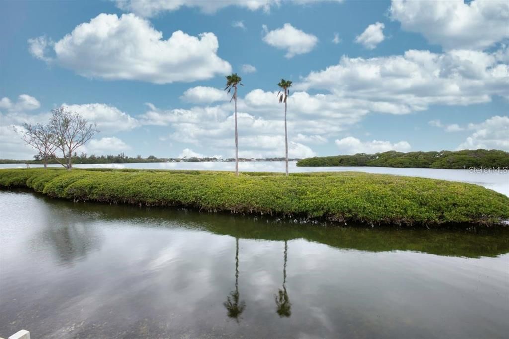 For Sale: $339,900 (3 beds, 2 baths, 1400 Square Feet)