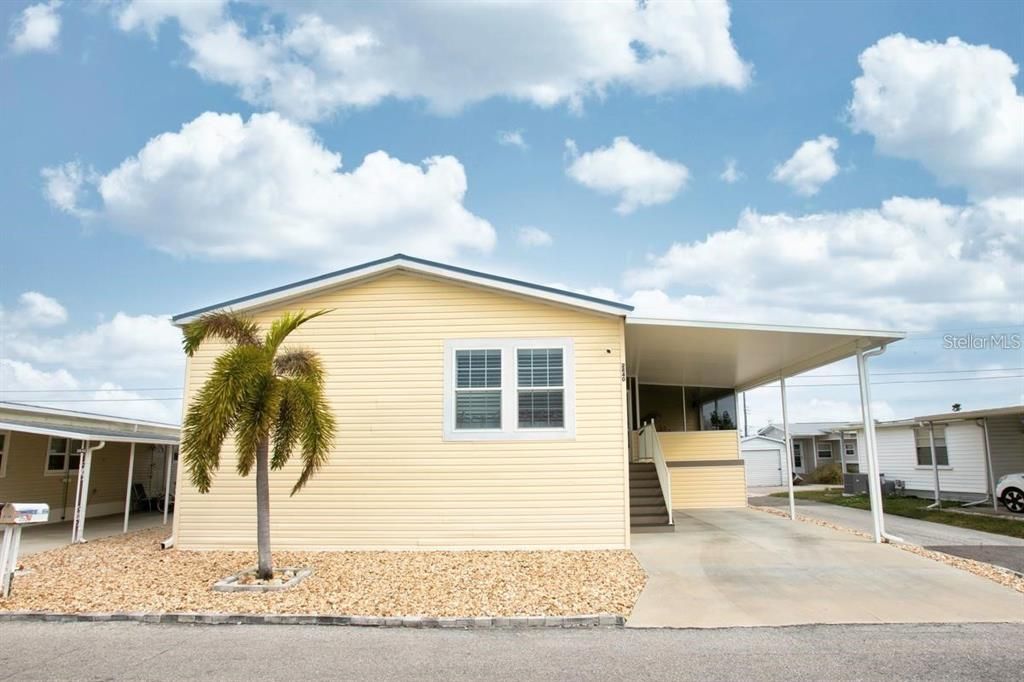 For Sale: $339,900 (3 beds, 2 baths, 1400 Square Feet)