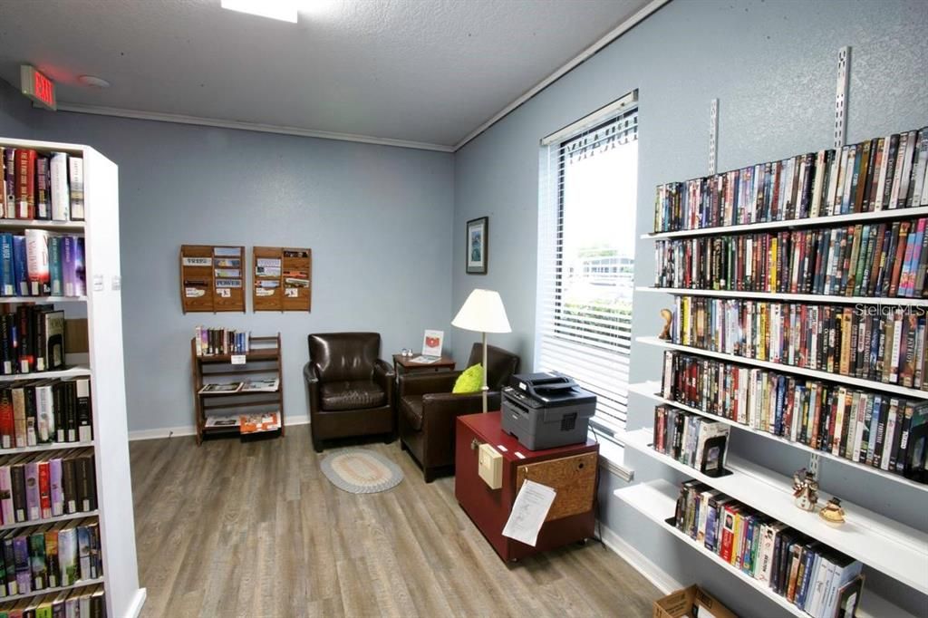 For Sale: $339,900 (3 beds, 2 baths, 1400 Square Feet)