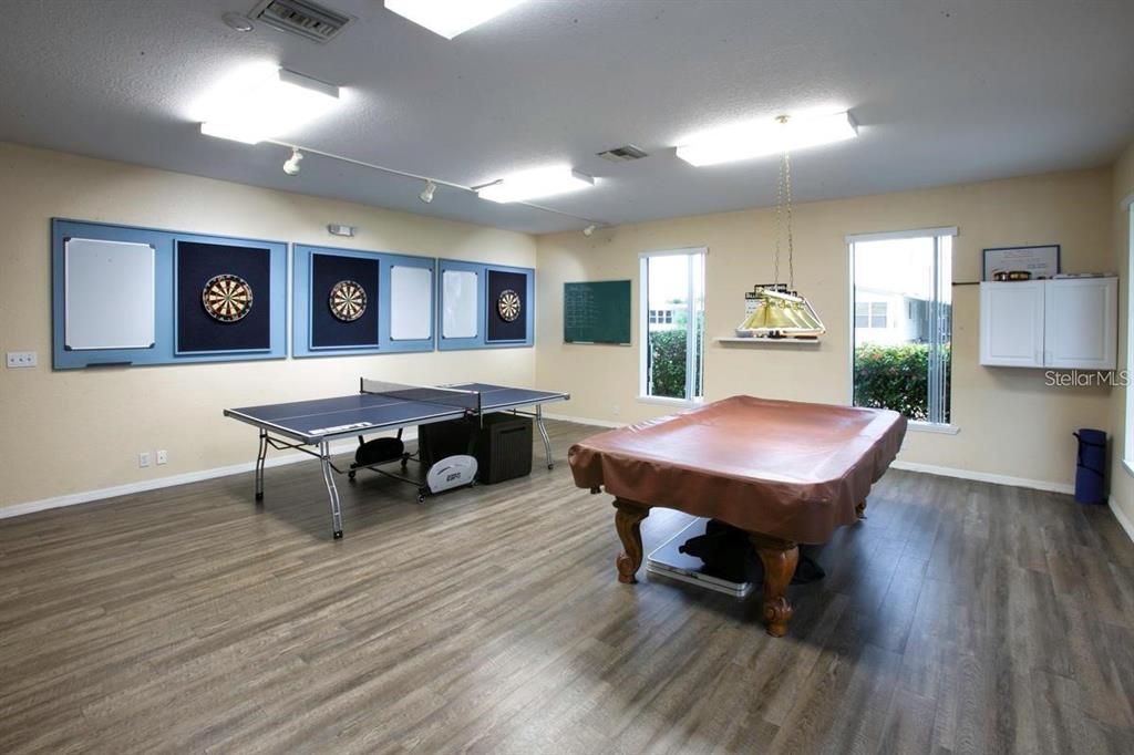 For Sale: $339,900 (3 beds, 2 baths, 1400 Square Feet)