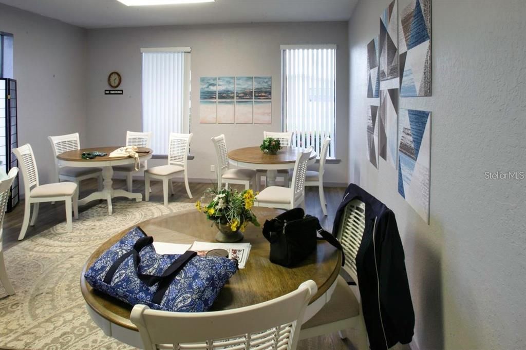 For Sale: $339,900 (3 beds, 2 baths, 1400 Square Feet)