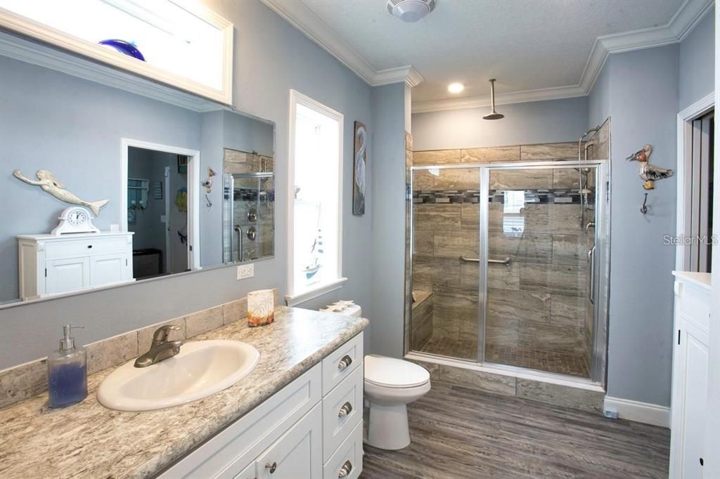 For Sale: $339,900 (3 beds, 2 baths, 1400 Square Feet)