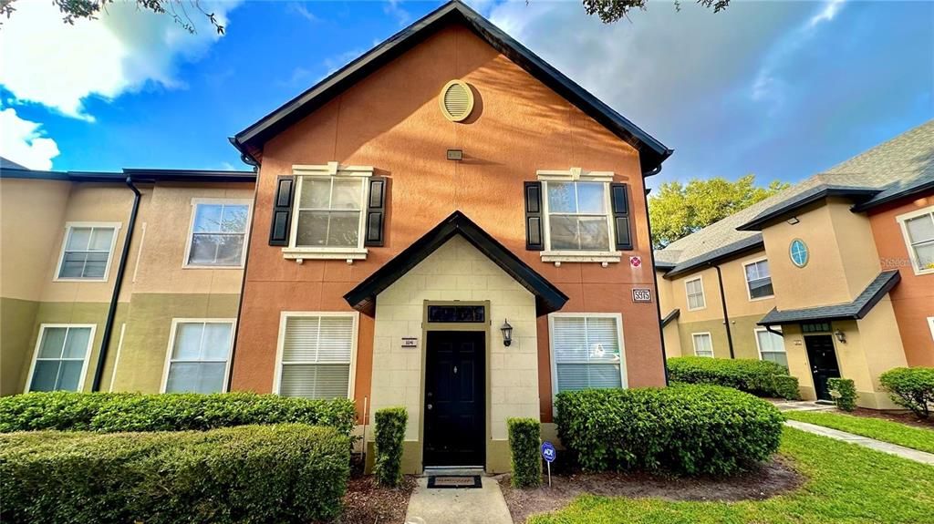 Recently Rented: $2,000 (3 beds, 2 baths, 1257 Square Feet)