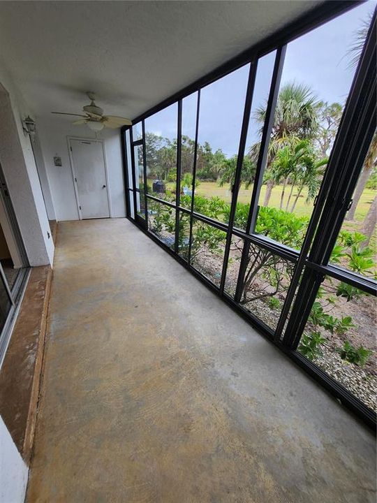 Active With Contract: $99,800 (2 beds, 2 baths, 1092 Square Feet)